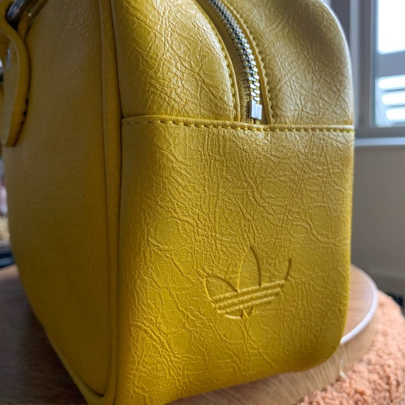 Adidas X MIAOU Handbag / NWT / LIMITED EDITION COLLAB - Picture 6 of 9